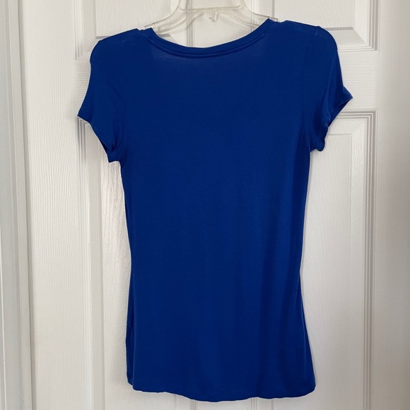 Apt 9 Modern Essentials V-Neck tee - Picture 3 of 3